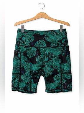 Gradual Women’s Green Leaf Print Bike Shorts NWT Small Athleisure Yoga Casual